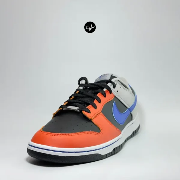 NBA 75th Anniversary x Dunk Low 'Knicks' - Image 2