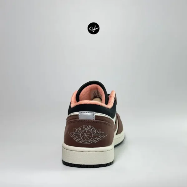 Jordan 1 Low SE 'Mocha' - Image 3