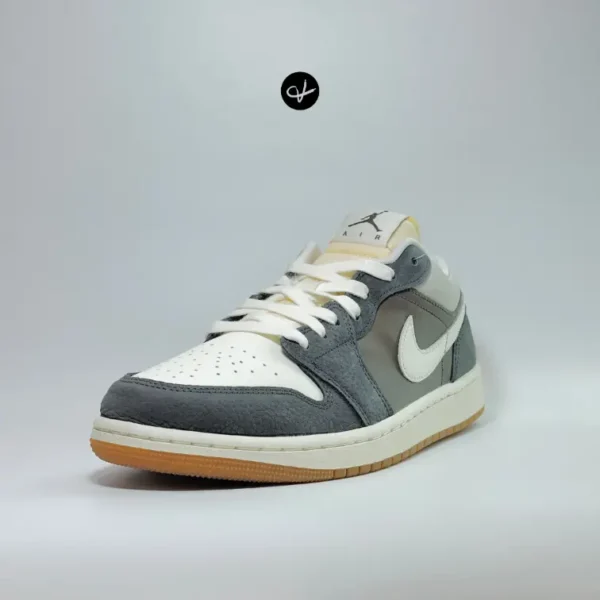 Jordan 1 Low SE 'SNKRS Day - Korean Magpie' - Image 2