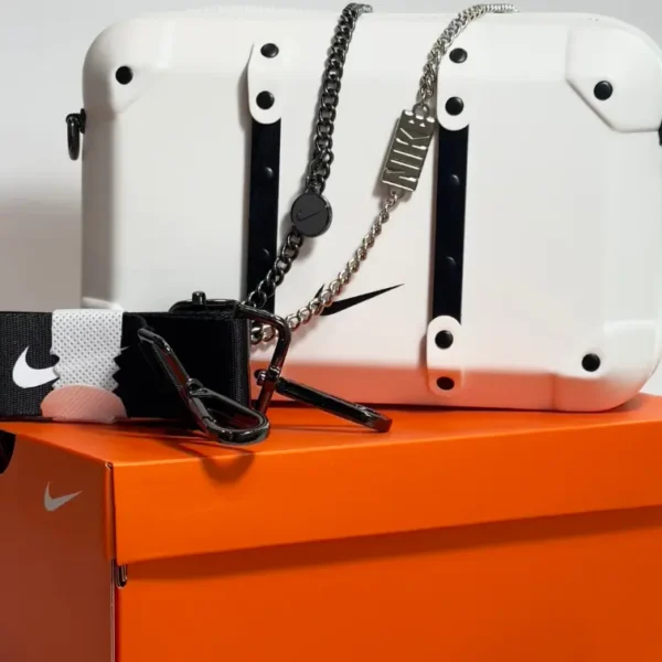 Nike Trunk Bag - Image 4