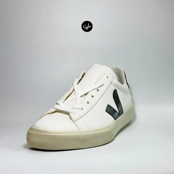 Veja Campo 'White Black' - Image 2