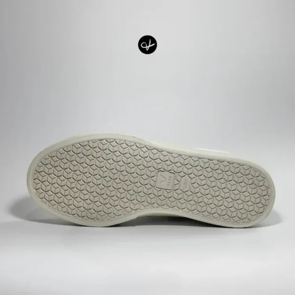 Veja Recife 'White Natural Grey' - Image 4