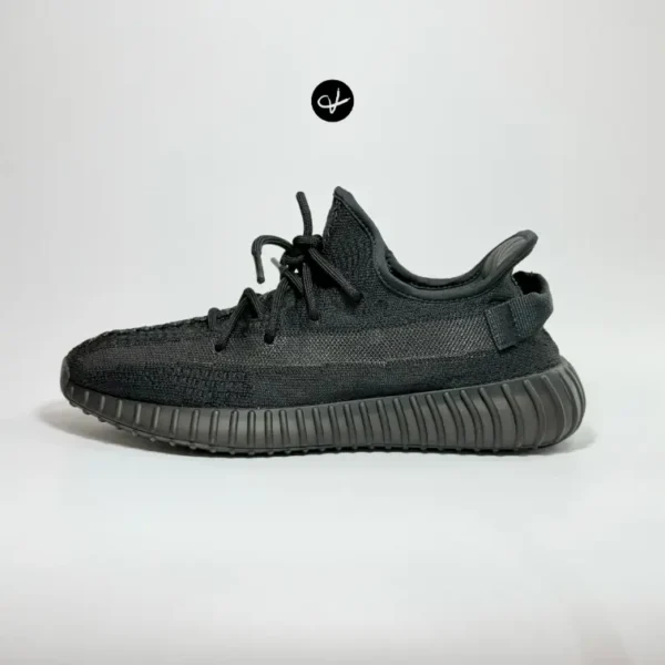 Yeezy 350 V2 'Onyx'